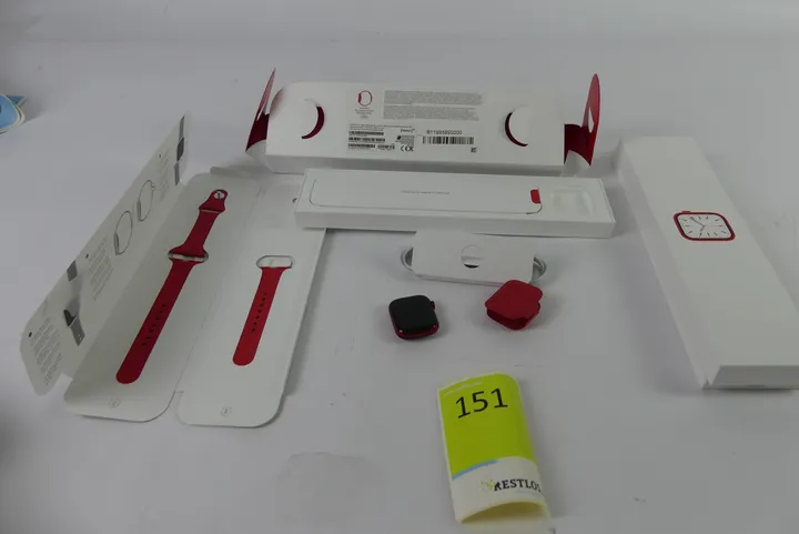 Apple Watch Series 7, 41mm, Red Aluminium Case, Red Sport Band, Cellular (PRODUCT)RED Modellnummer: A2476